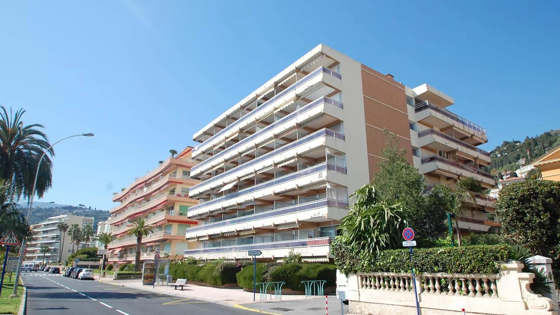 Beau 3P Renove Avec Terrasse, Parking Prive Et Climatisation - Fr-1-196-267 Apartment Menton France