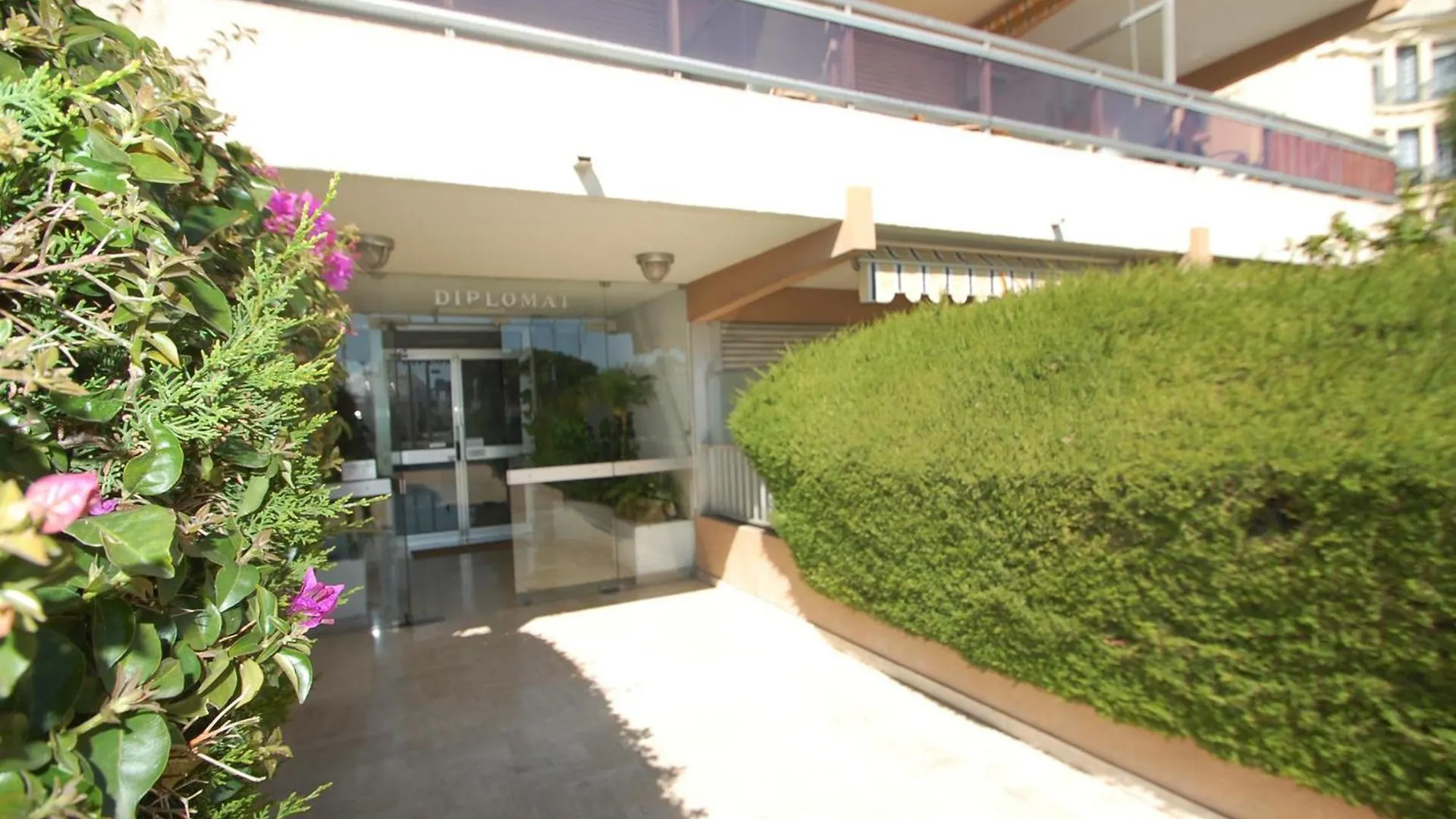 Beau 3P Renove Avec Terrasse, Parking Prive Et Climatisation - Fr-1-196-267 Apartment Menton 0*,  France