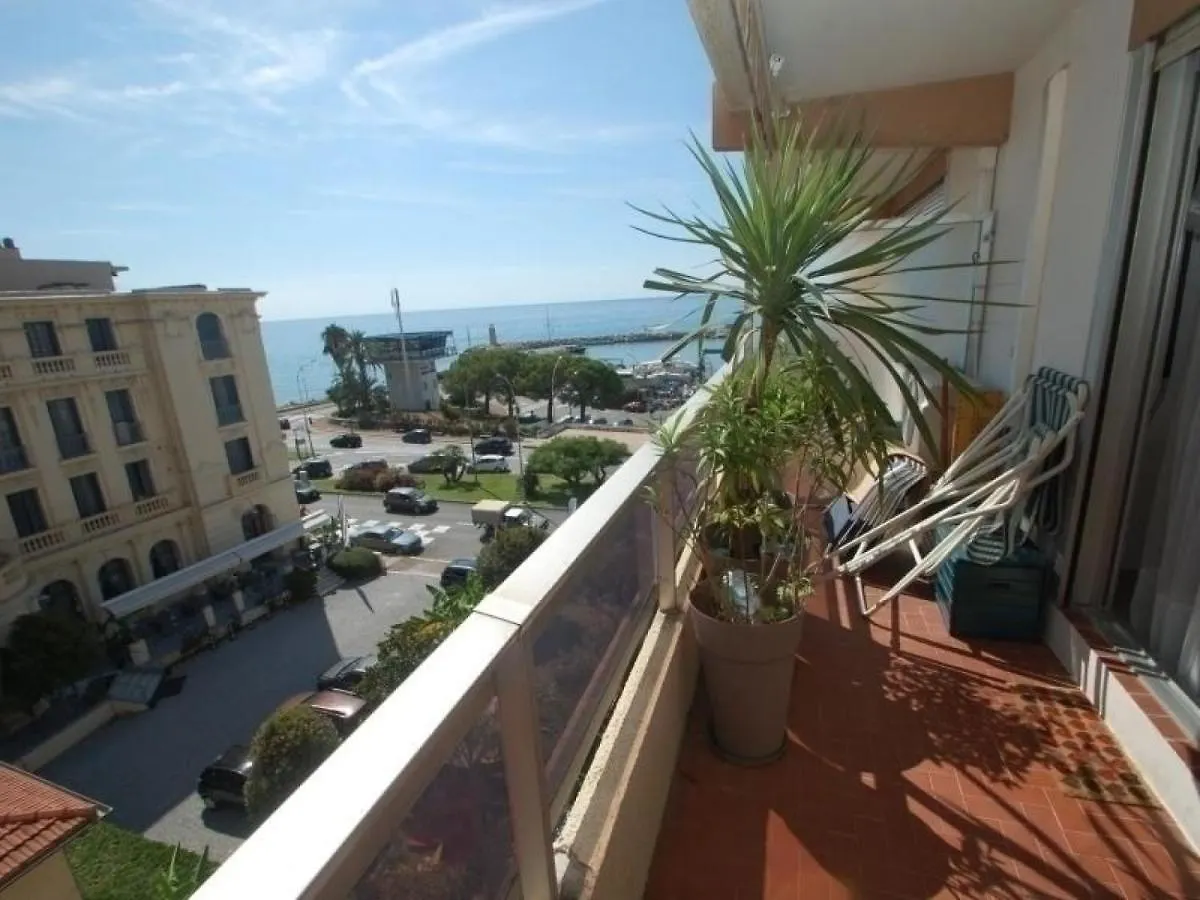 Beau 3P Renove Avec Terrasse, Parking Prive Et Climatisation - Fr-1-196-267 location
