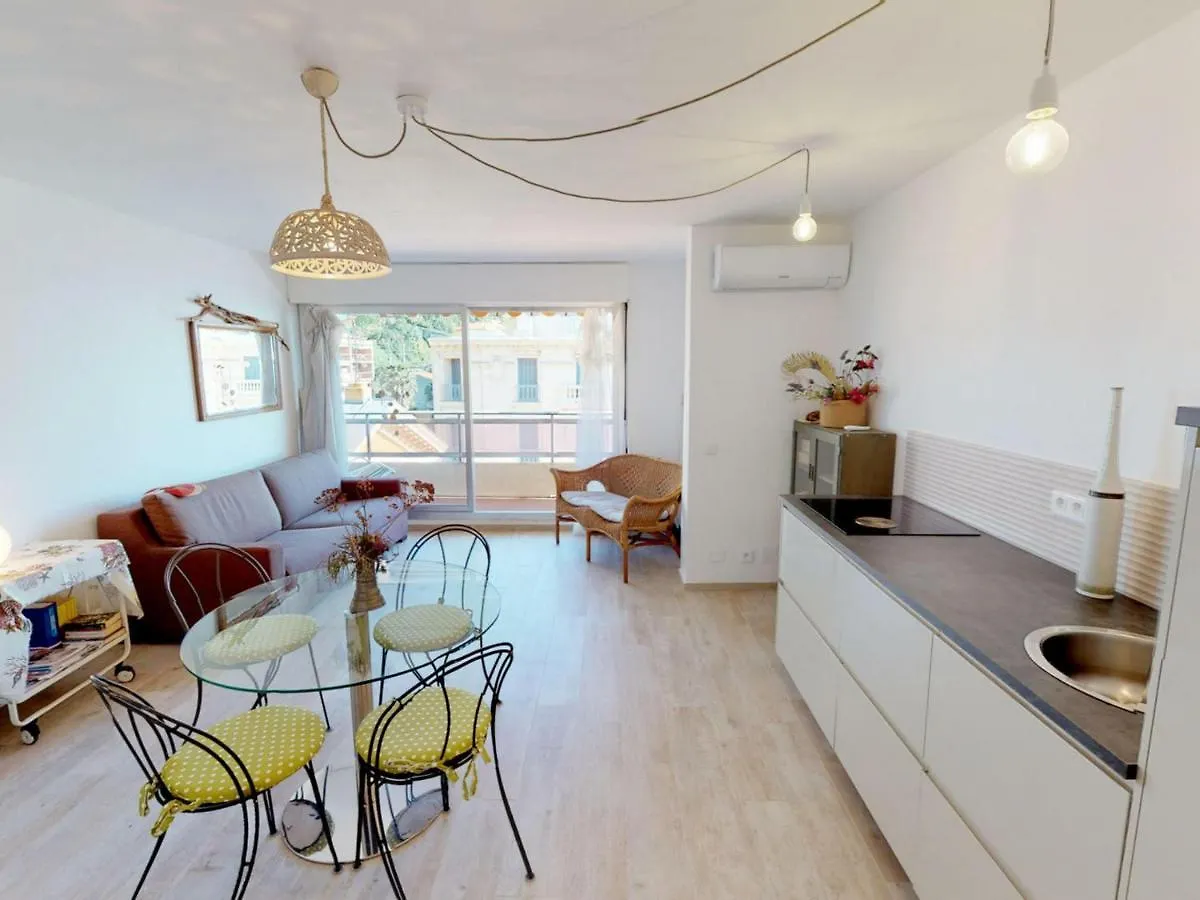 Beau 3P Renove Avec Terrasse, Parking Prive Et Climatisation - Fr-1-196-267 Apartment Menton France